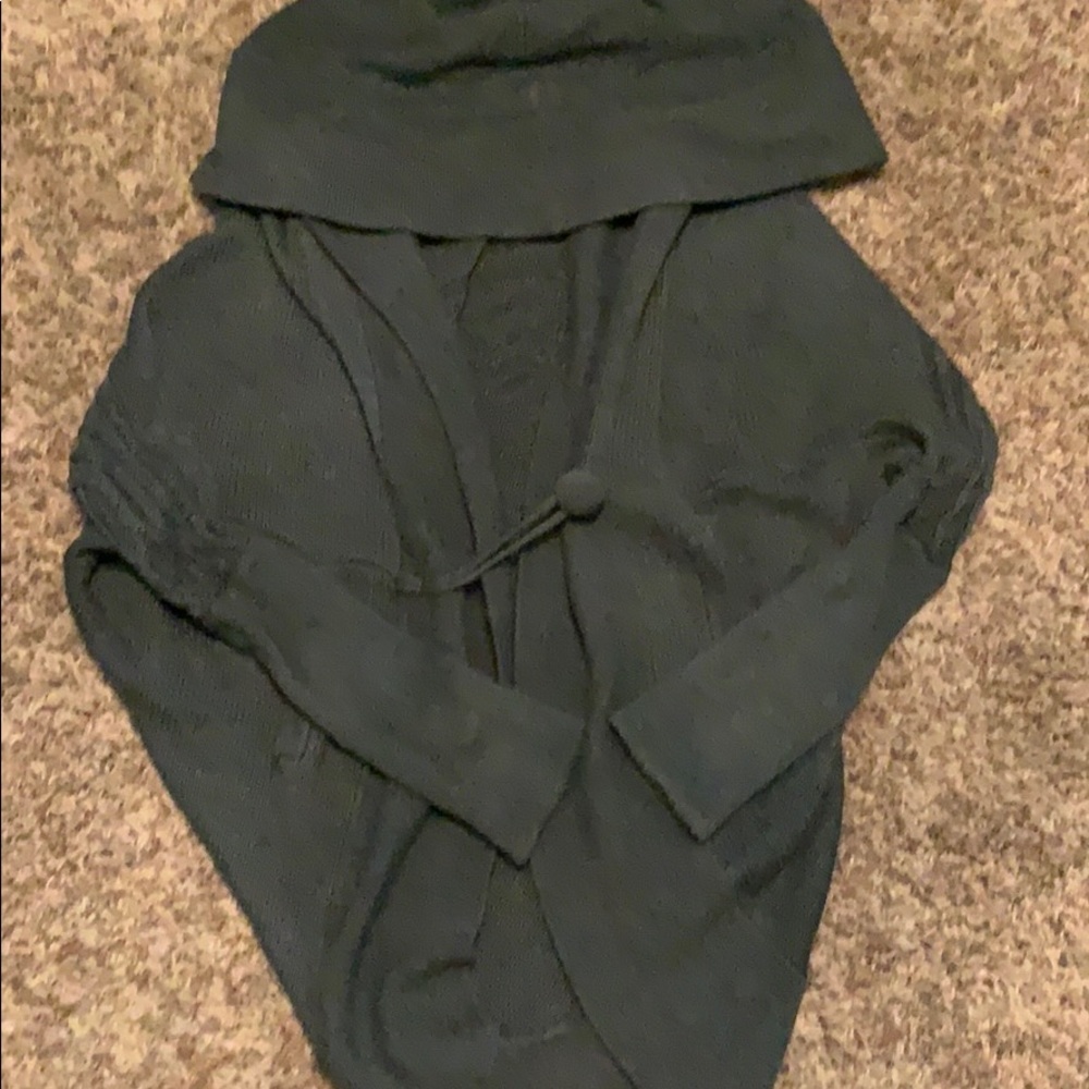 Hooded sweater